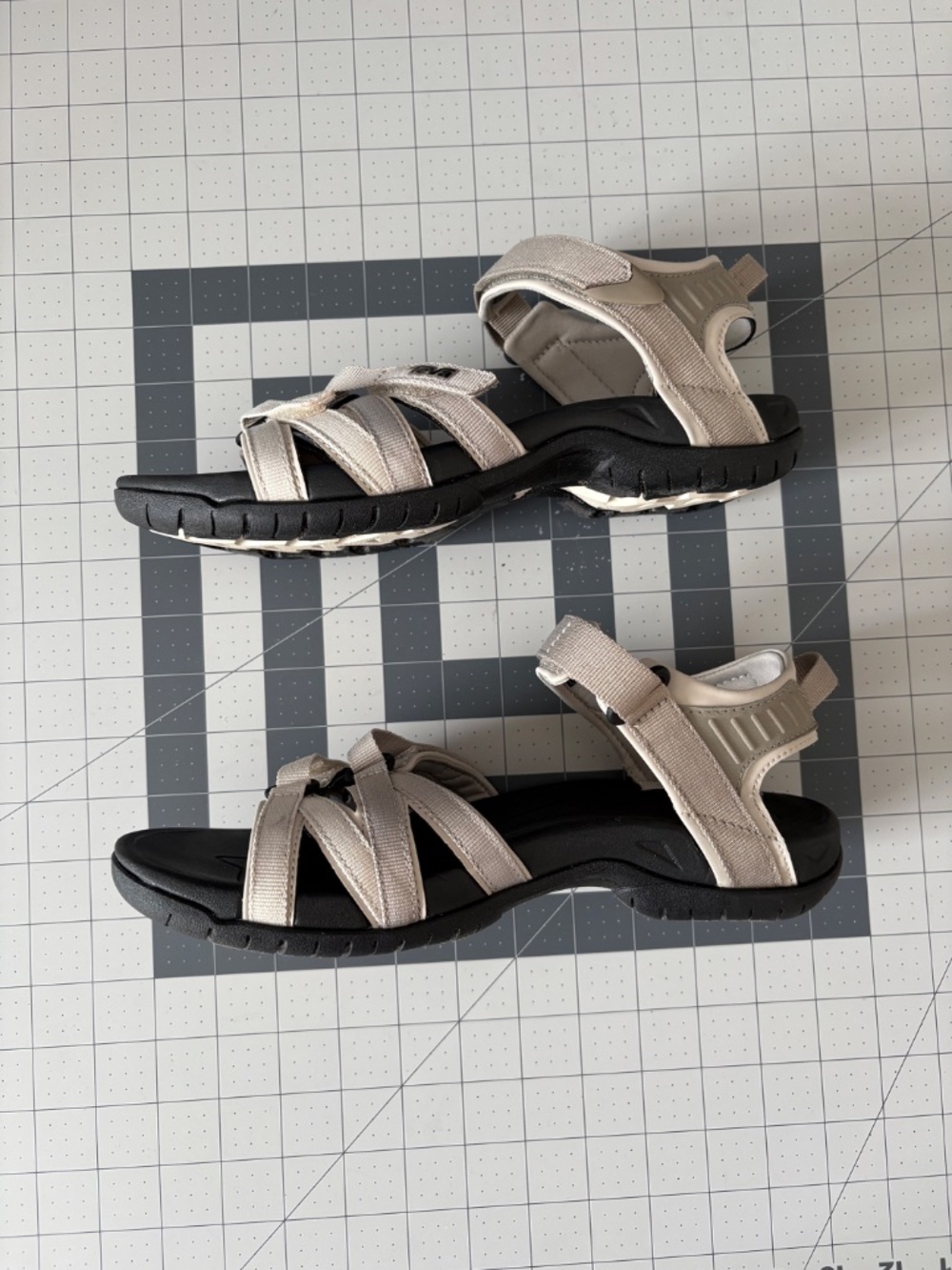 Teva Tirra Sandal - Picture 4 of 8